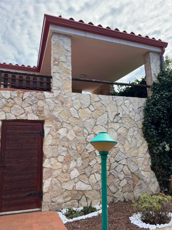 Villa Fiorilla Geremèas Esterno foto